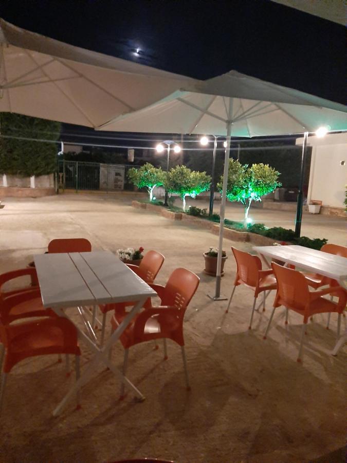 Villa Shehu クサミル エクステリア 写真