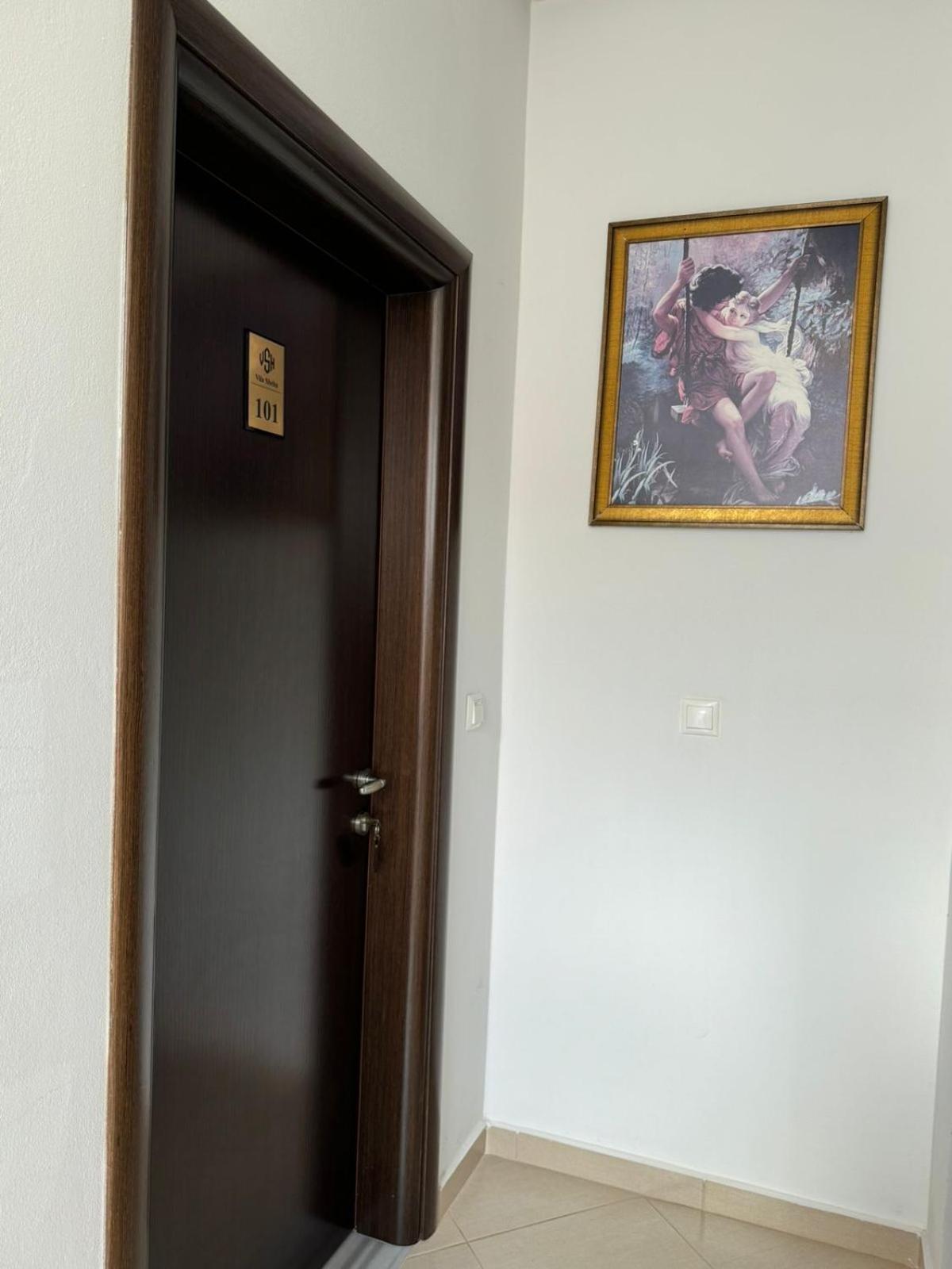 Villa Shehu クサミル エクステリア 写真